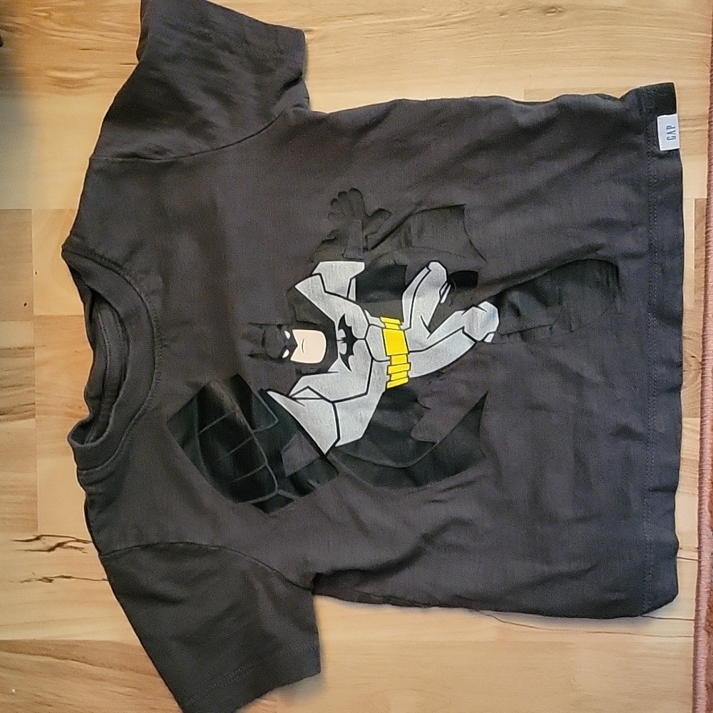 Gap toddler size 2 batman tshirt